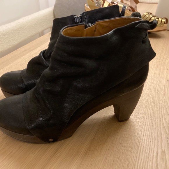 Coclico Ndakinna Black Leather Booties 39 - Picture 2 of 6